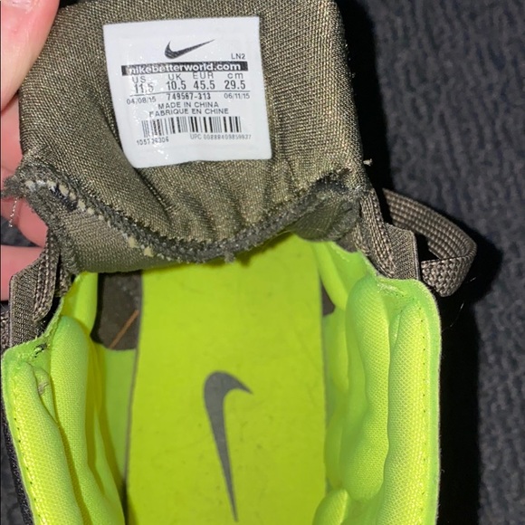 Nike Camo Hyoerdunk. Size 11.5 Men’s - Picture 6 of 6